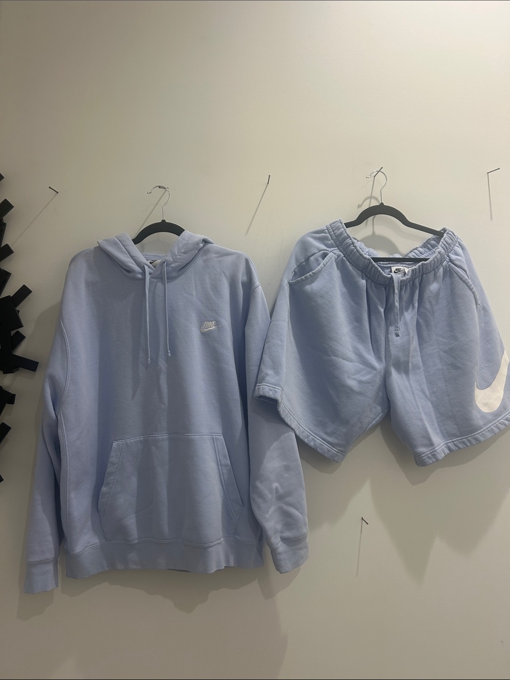 Nike mens Light Hoodie & Shorts Set